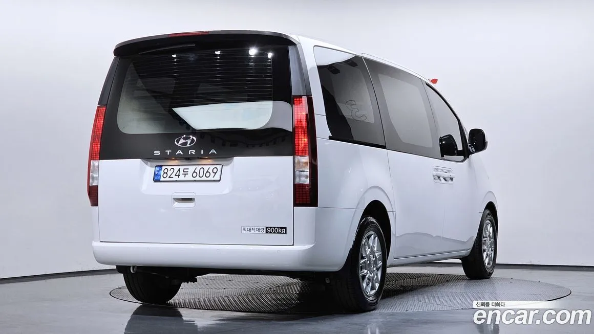Hyundai Staria 2023 из KR, фото 3