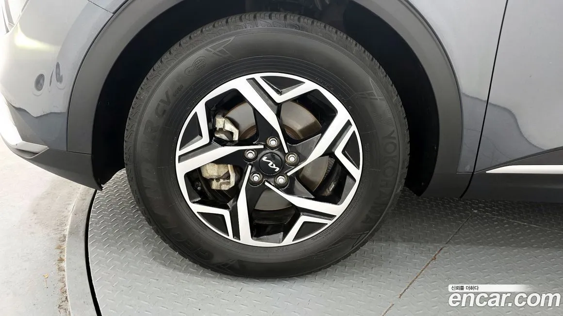 Kia Sportage — фото 7