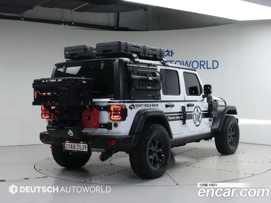 Jeep Wrangler 2023 из KR, фото 2