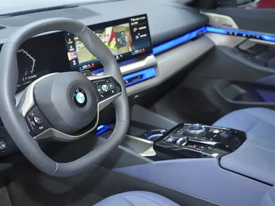 BMW 5 Series 2024 из CN, фото 3