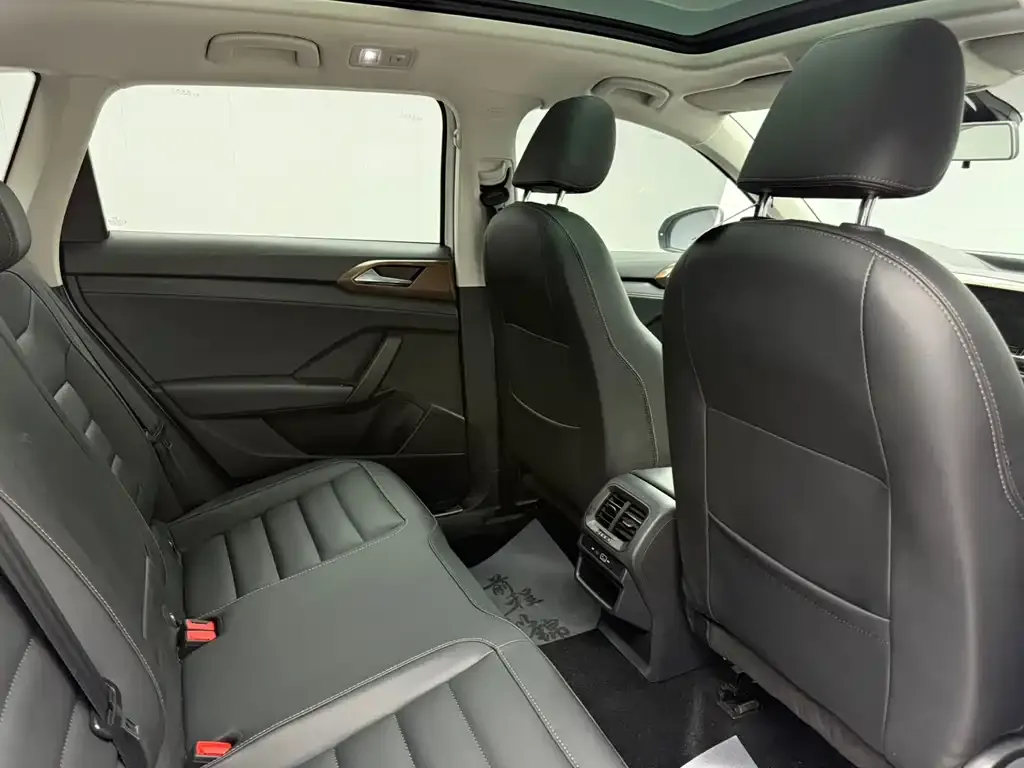 Volkswagen Tharu 2021 из CN, фото 4