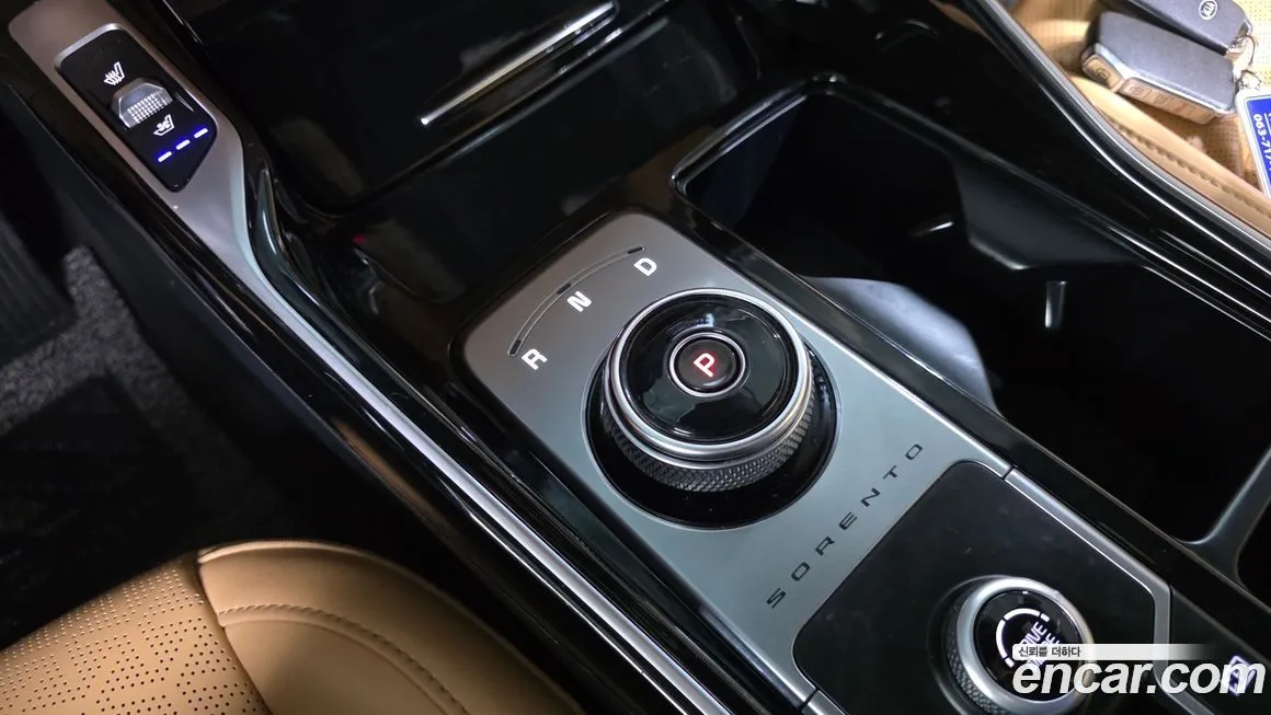 Kia Sorento — фото 8