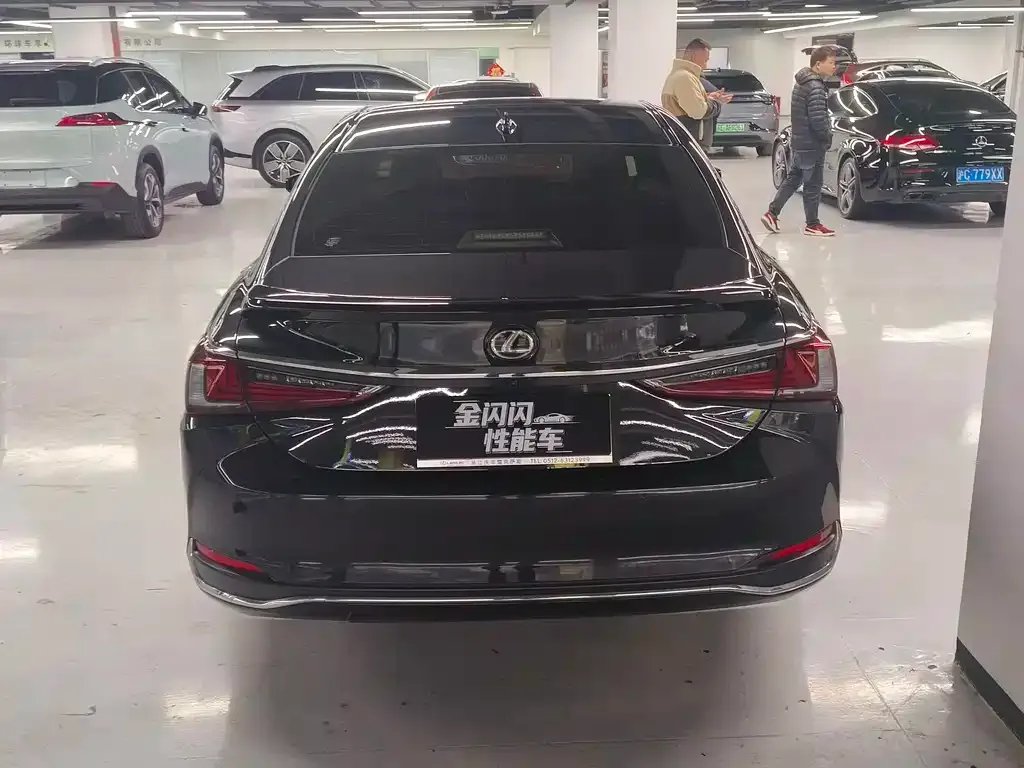 Lexus ES 2024 из CN, фото 5