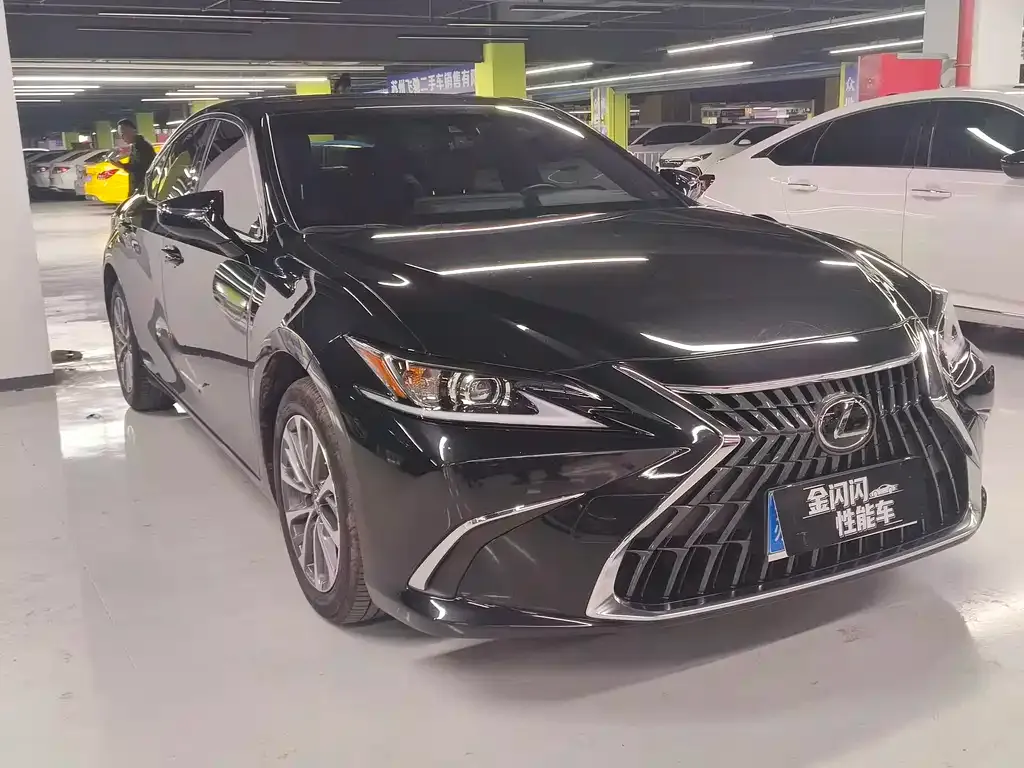 Lexus ES 2024 из CN, фото 3