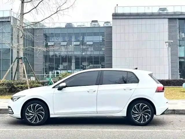 Volkswagen Golf 2022 из CN, фото 3