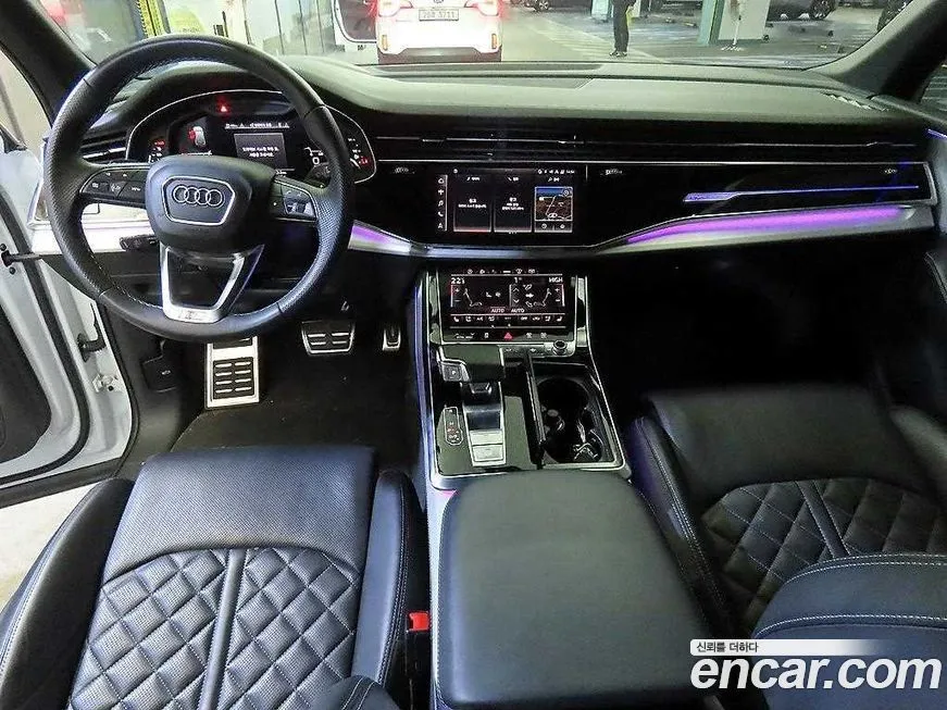 Audi Q7 2022 из KR, фото 4