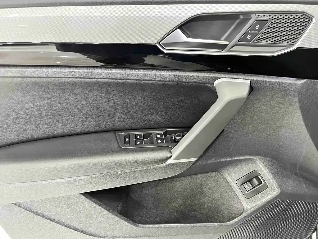 Volkswagen Tayron 2022 из CN, фото 8