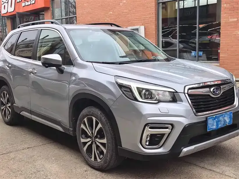 Subaru Forester — фото 8