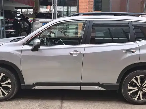 Subaru Forester — фото 4