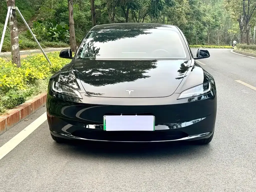 Tesla Model 3 — фото 6