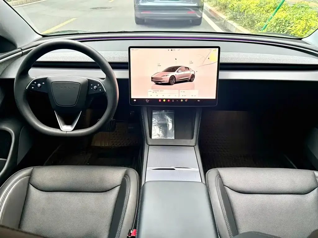 Tesla Model 3 — фото 2