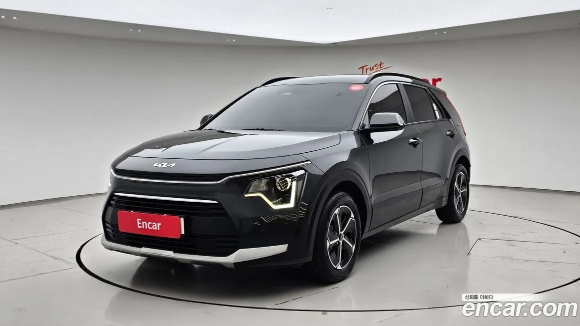 Kia Niro — фото 1