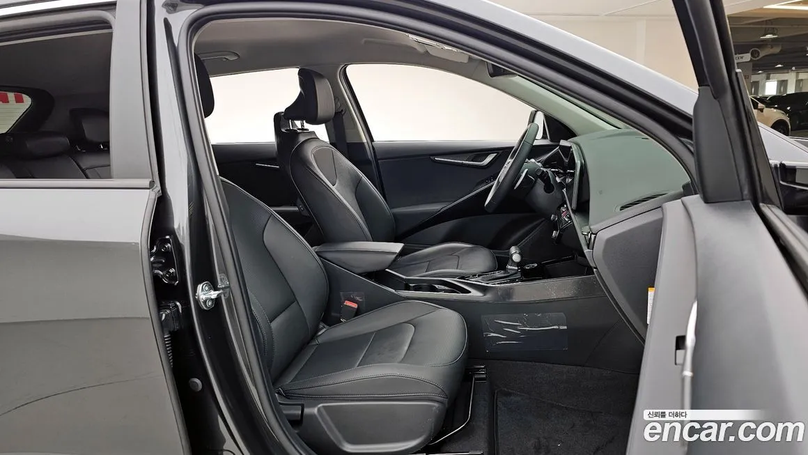 Kia Niro — фото 10