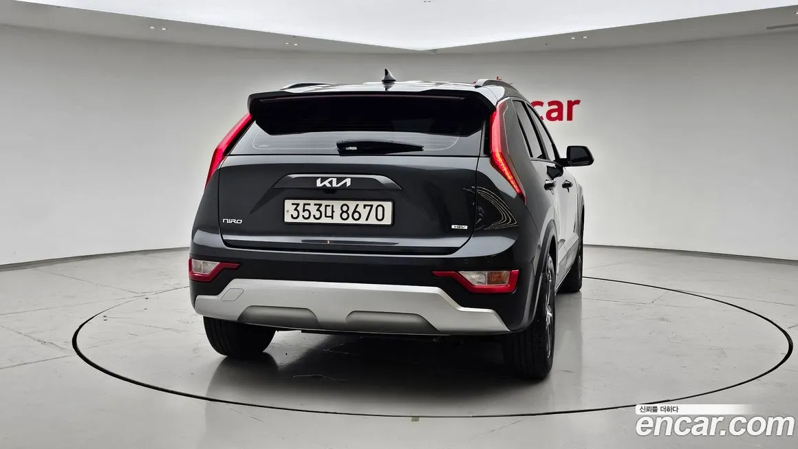 Kia Niro — фото 4