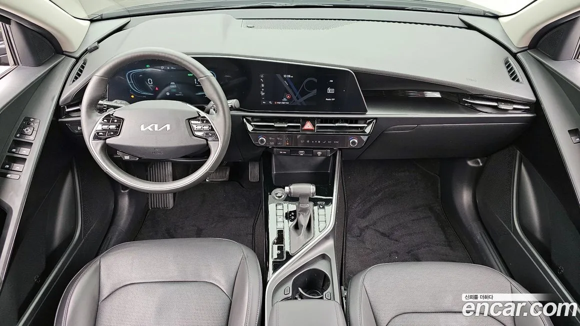 Kia Niro — фото 8