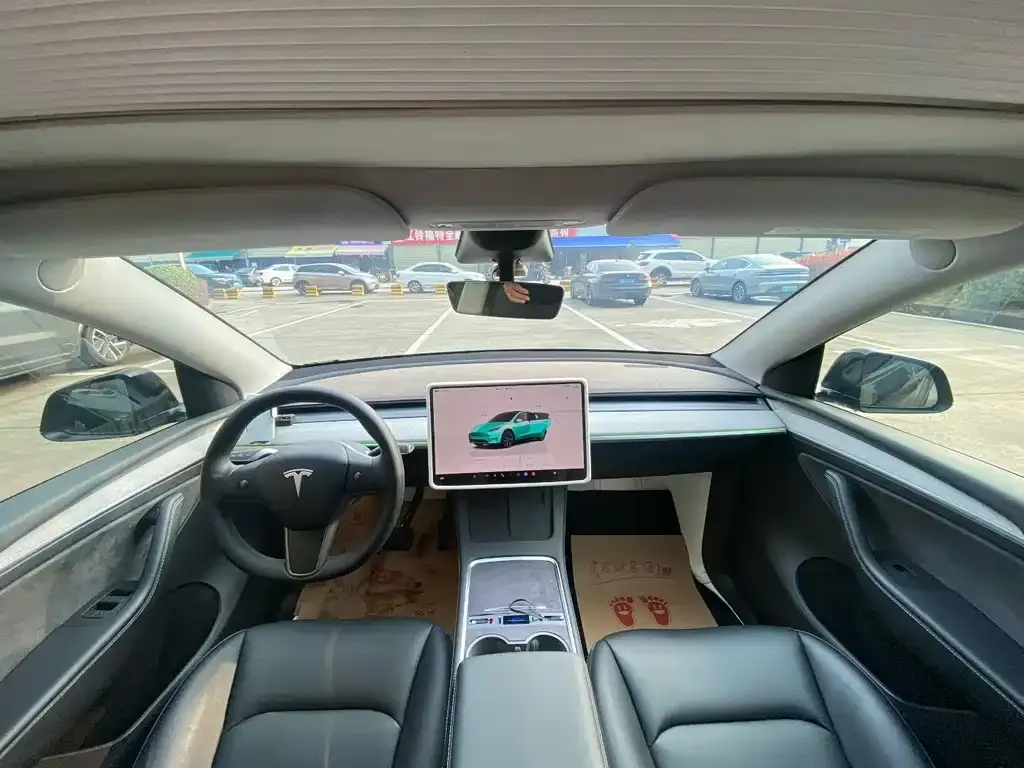 Tesla Model Y 2024 из CN, фото 3