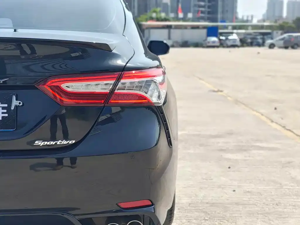 Toyota Camry 2022 из CN, фото 5