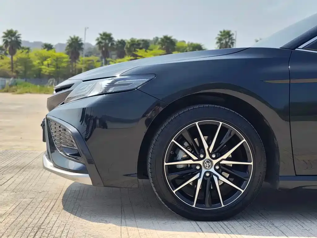 Toyota Camry 2022 из CN, фото 2
