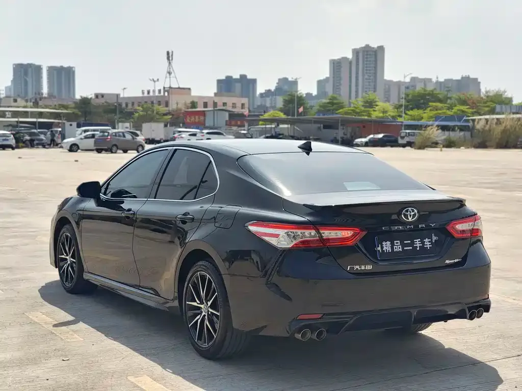 Toyota Camry 2022 из CN, фото 7