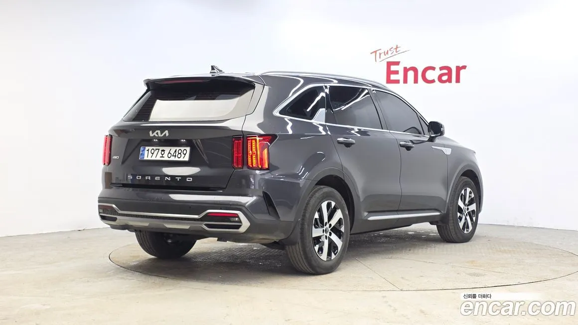 Kia Sorento — фото 6