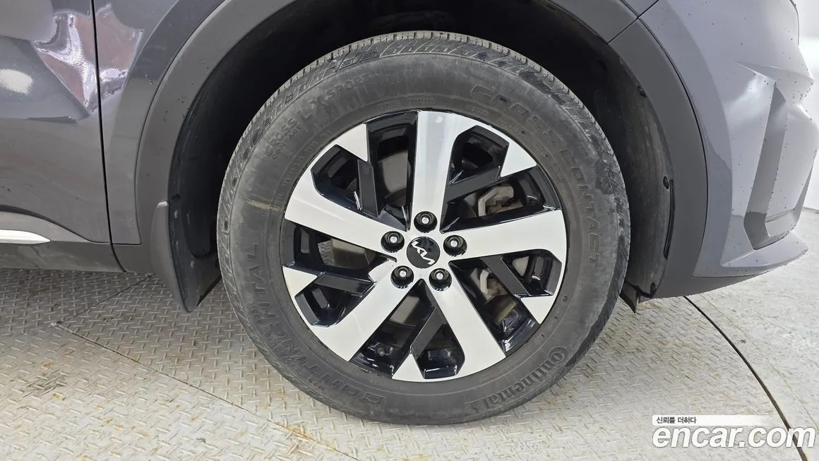 Kia Sorento — фото 8