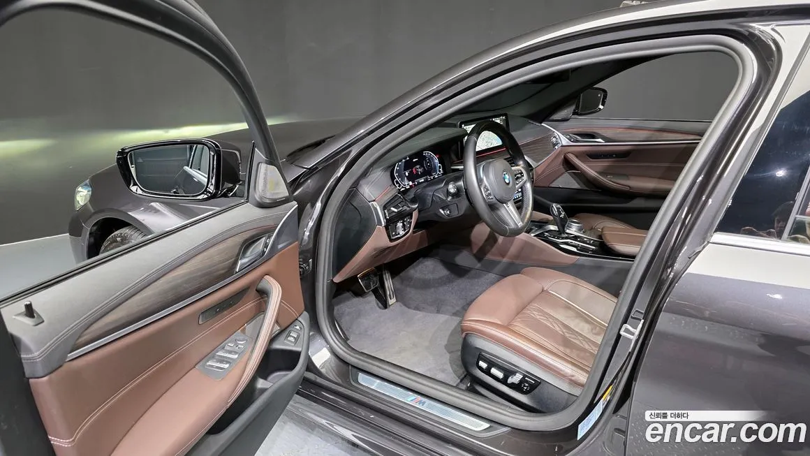 BMW 5-Series 2021 из KR, фото 9