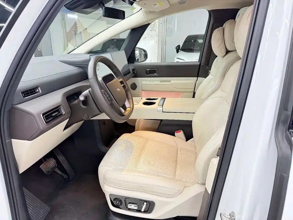 Li Auto MEGA 2024 из CN, фото 3