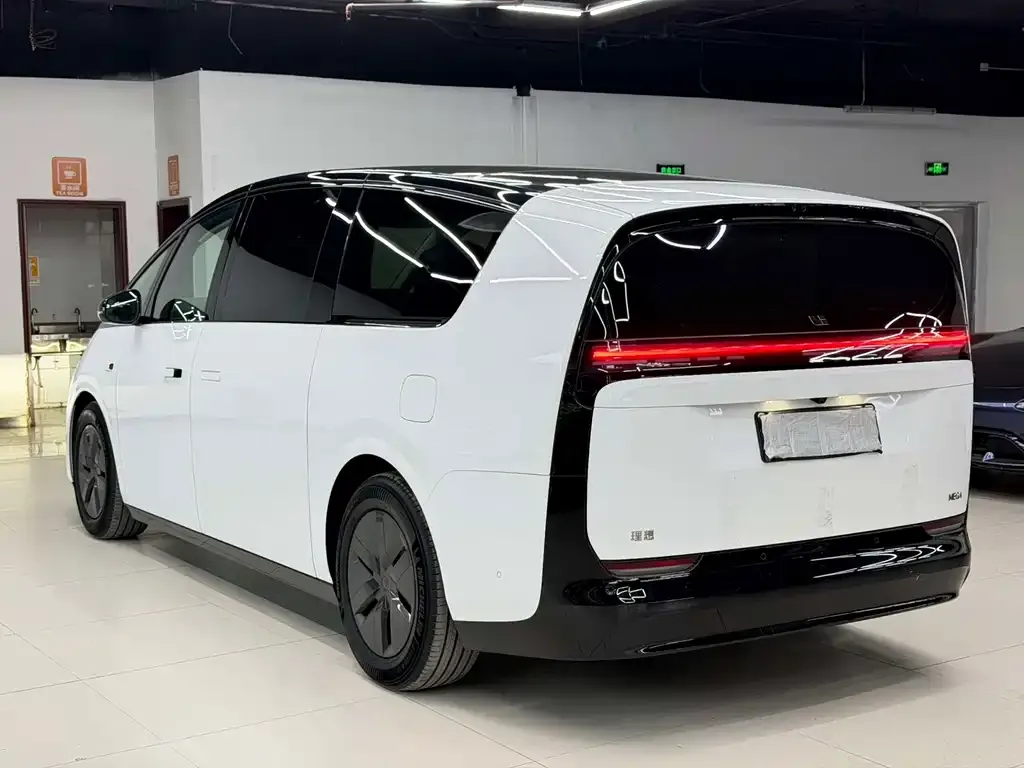 Li Auto MEGA 2024 из CN, фото 6
