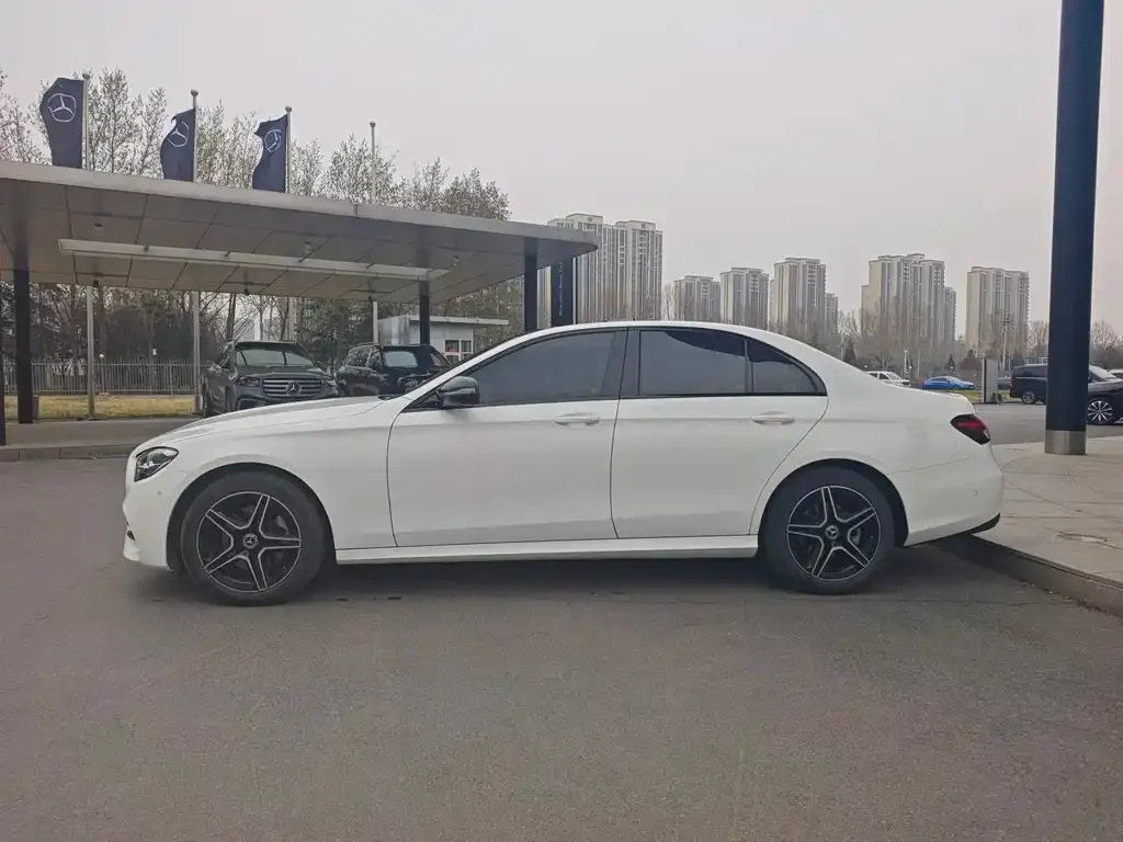 Mercedes-Benz E-Class (Import) — фото 2