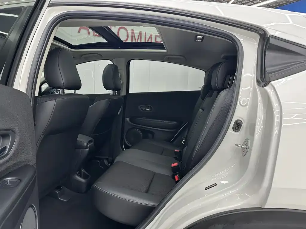 Honda Vezel 2022 из CN, фото 9