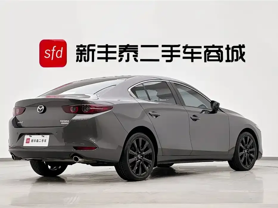 Mazda 3 Axela 2023 из CN, фото 5