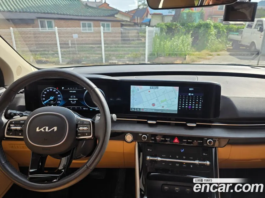 Kia Carnival — фото 1