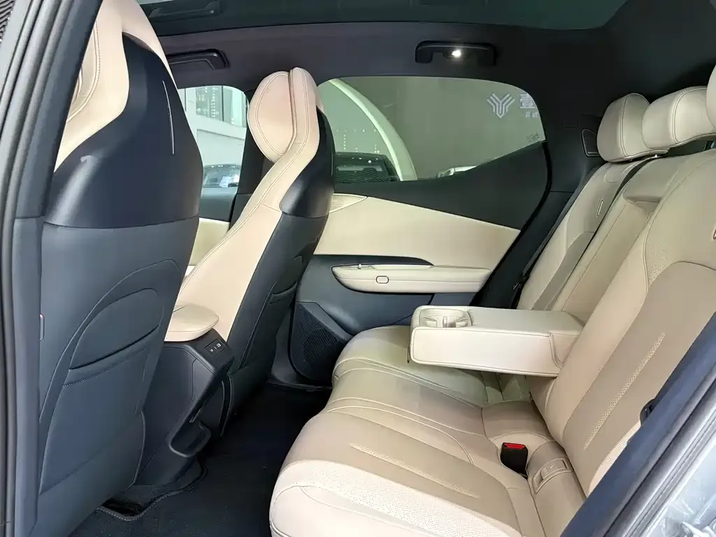Lynk & Co Z20 2025 из CN, фото 4