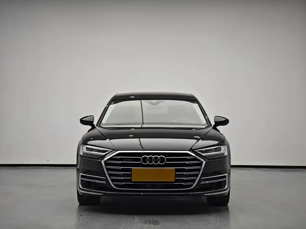 Audi A8 — фото 3