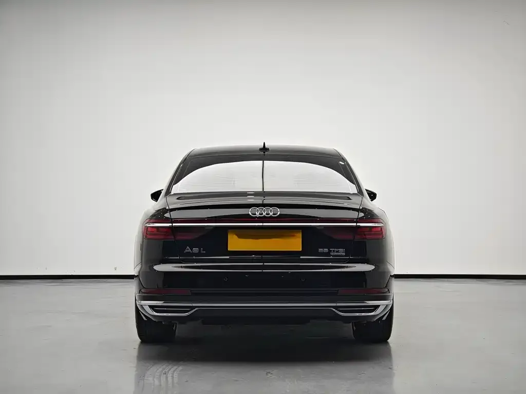 Audi A8 — фото 8