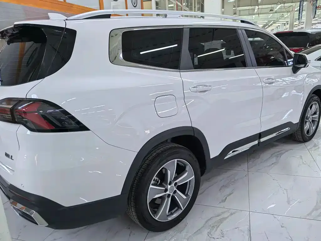 Geely Haoyue L 2024 из CN, фото 3