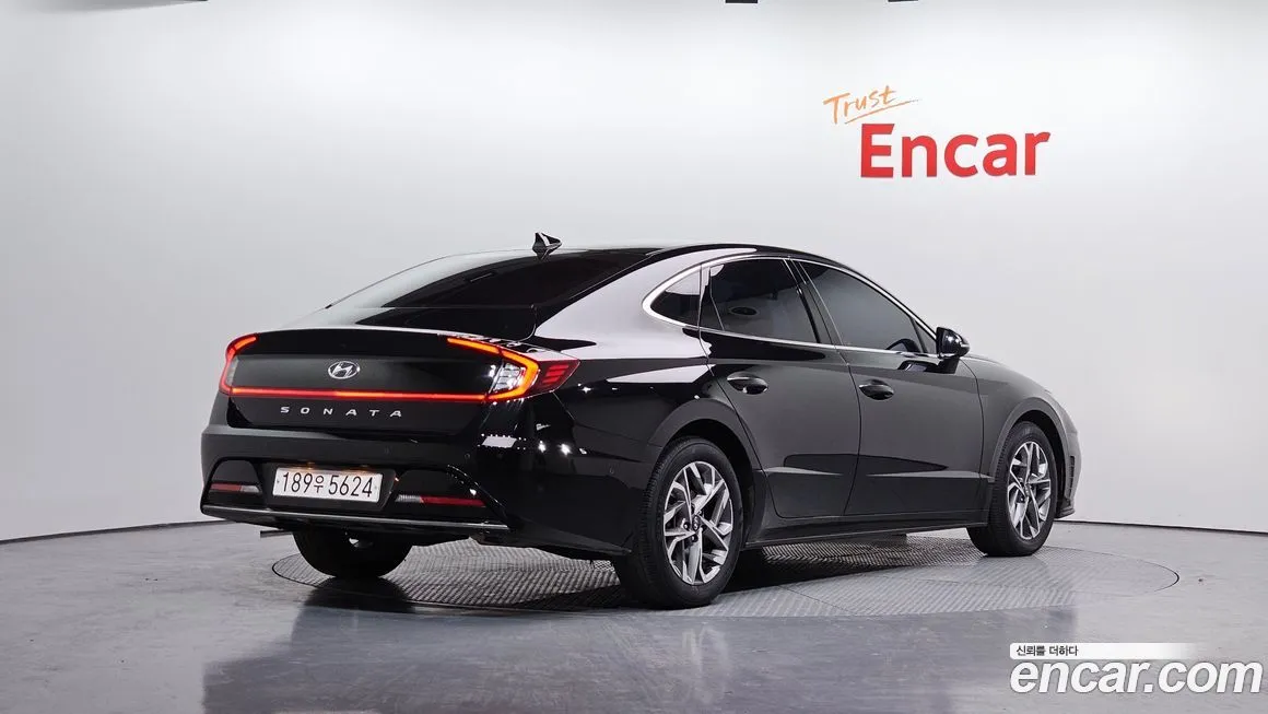 Hyundai Sonata 2022 из KR, фото 2