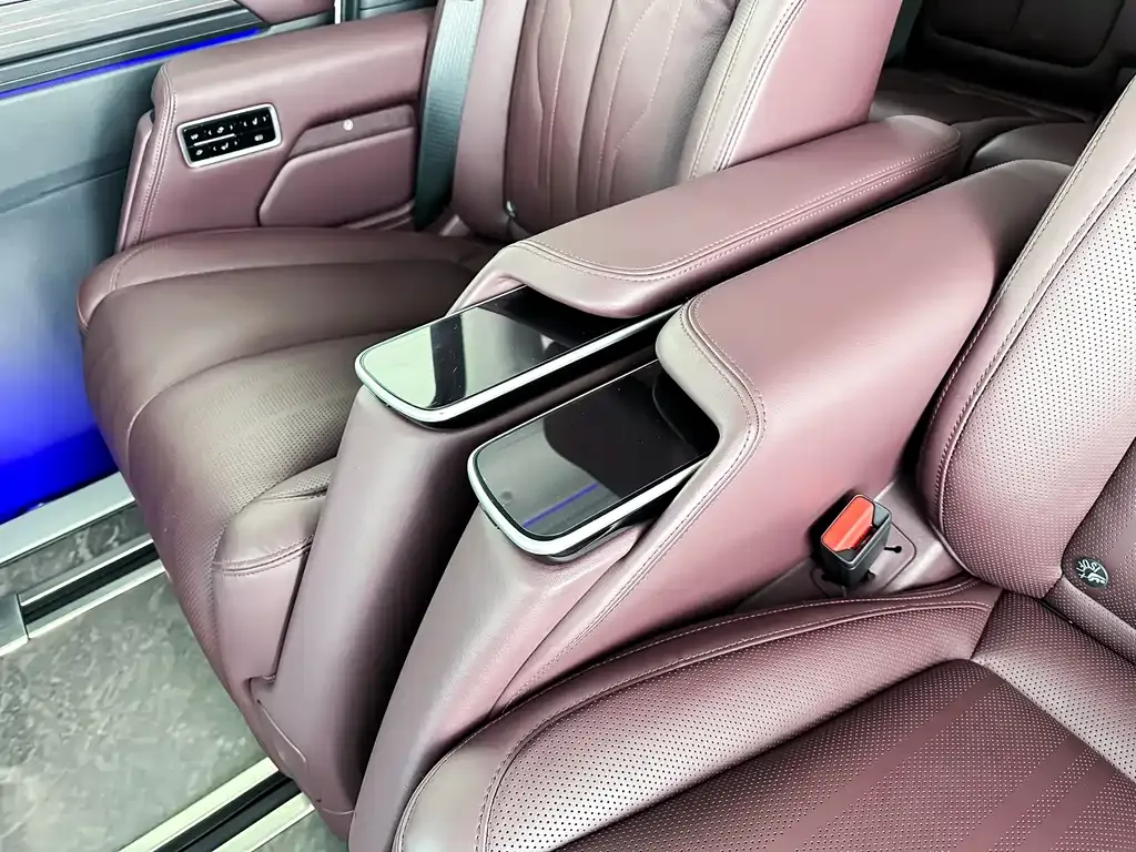 Buick Century 2024 из CN, фото 10