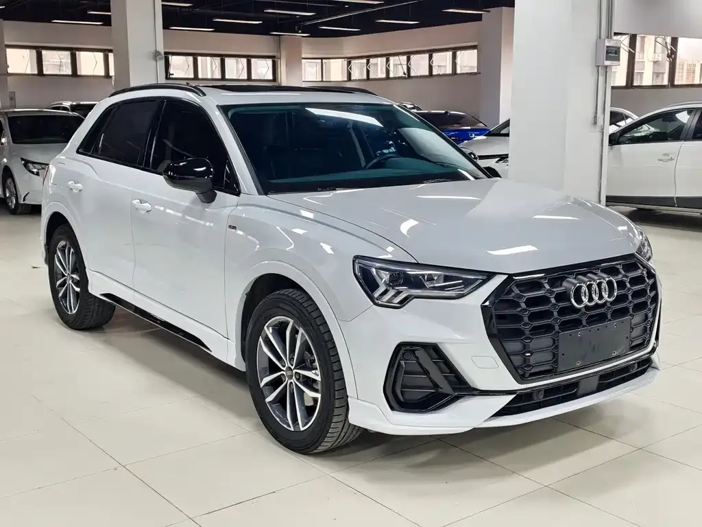 Audi Q3 2021 из CN, фото 4