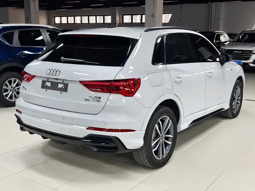 Audi Q3 2021 из CN, фото 9