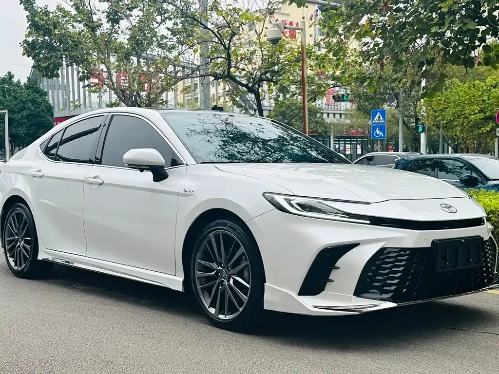 Toyota Camry 2025 из CN, фото 8