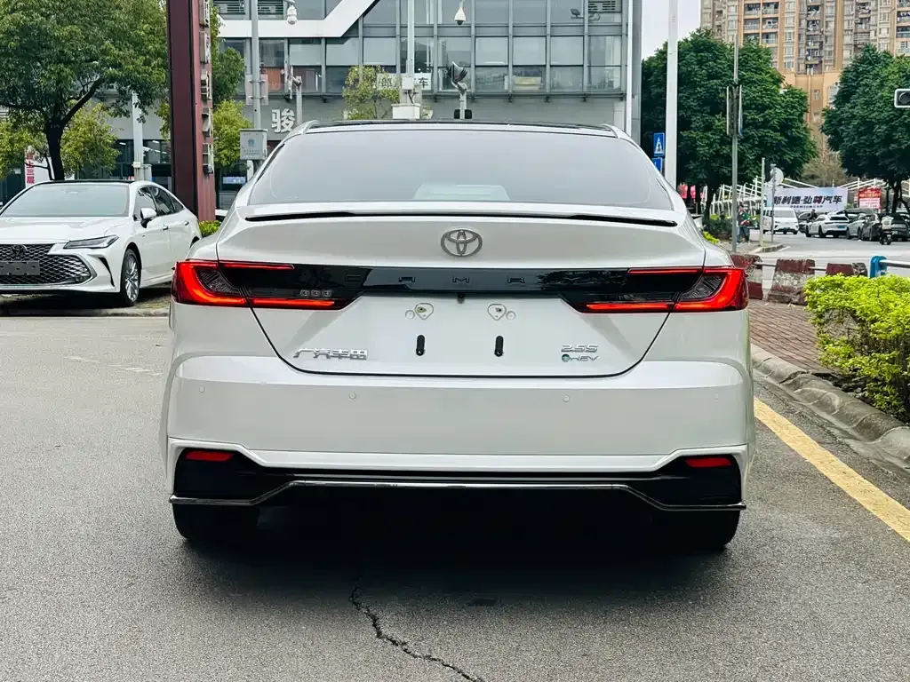 Toyota Camry 2025 из CN, фото 6