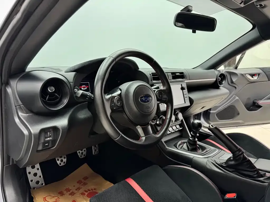 Subaru BRZ 2022 из CN, фото 6