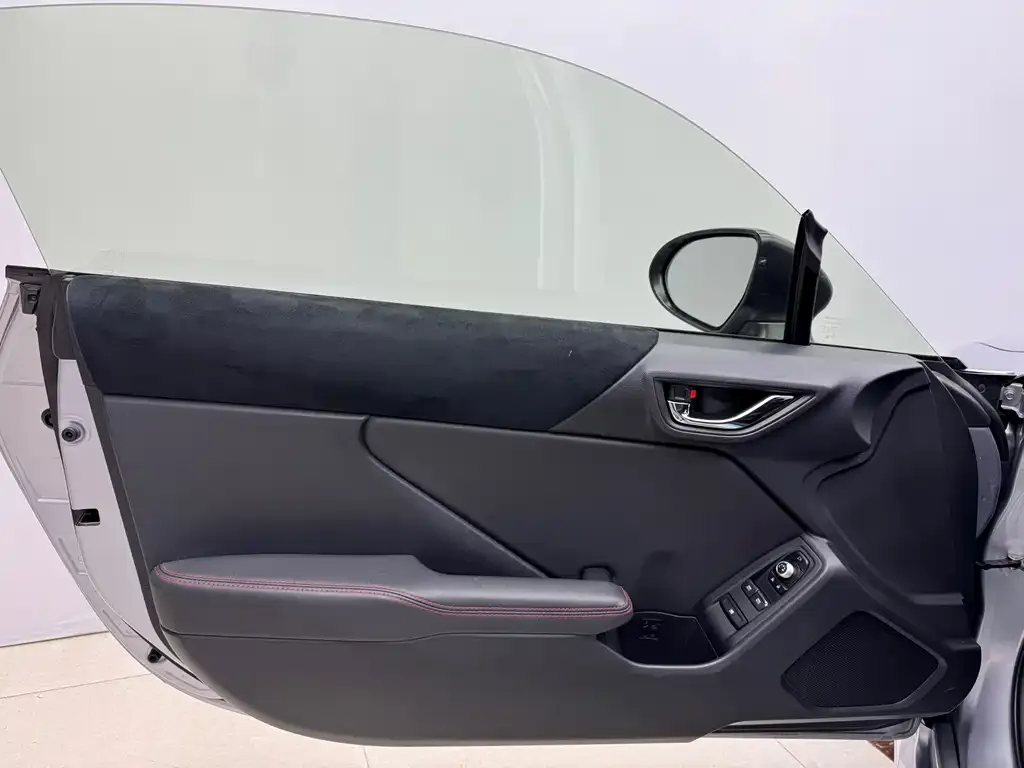 Subaru BRZ 2022 из CN, фото 4