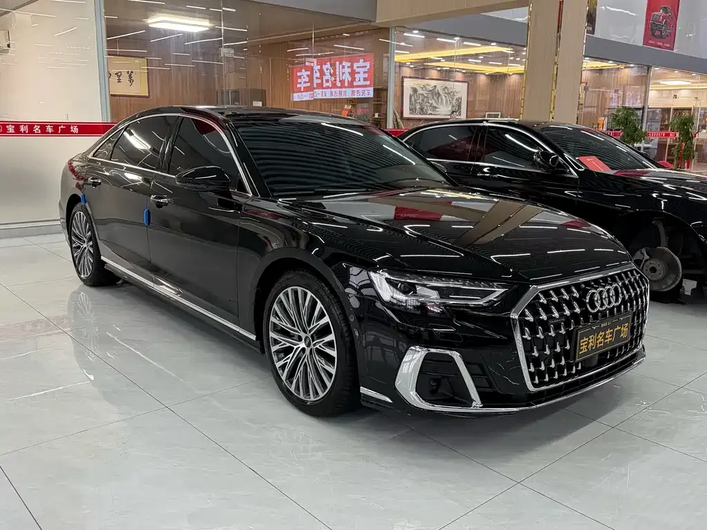 Audi A8 — фото 5