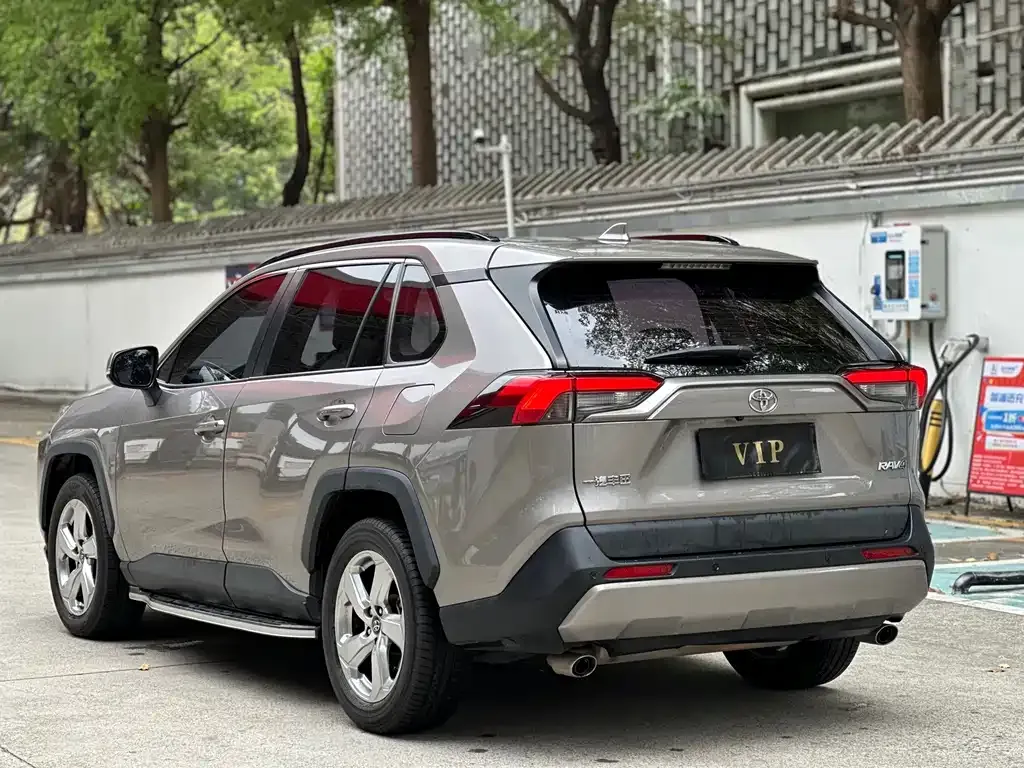 Toyota RAV4 2021 из CN, фото 5
