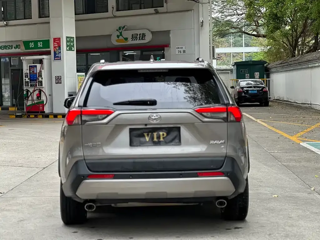 Toyota RAV4 2021 из CN, фото 4