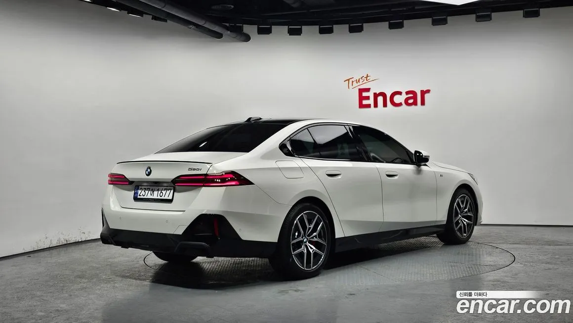 BMW 5-Series 2024 из KR, фото 6