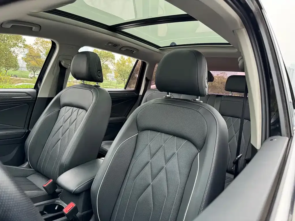 Volkswagen Tiguan L 2024 из CN, фото 9