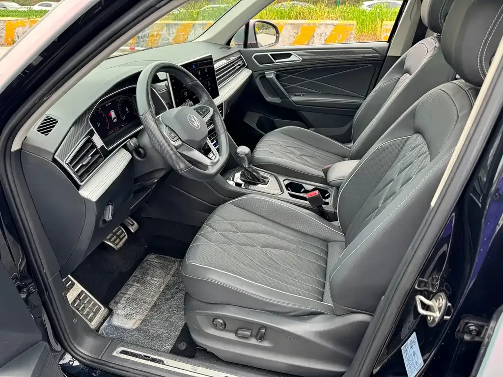 Volkswagen Tiguan L 2024 из CN, фото 10